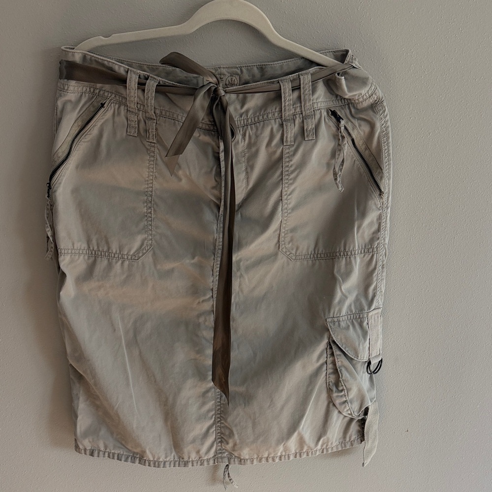 American Eagle Women’s Casual Cargo Skirt in Khaki Size 12